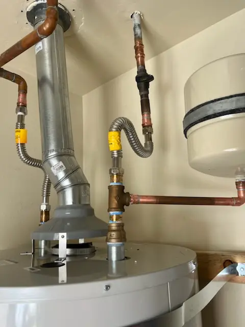 Water heater installation and plumbing repair in Meadowglen